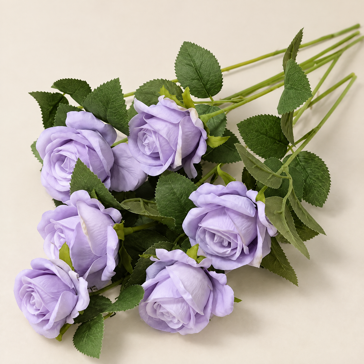Velvet Roses Magdaléna – Lilac studio view