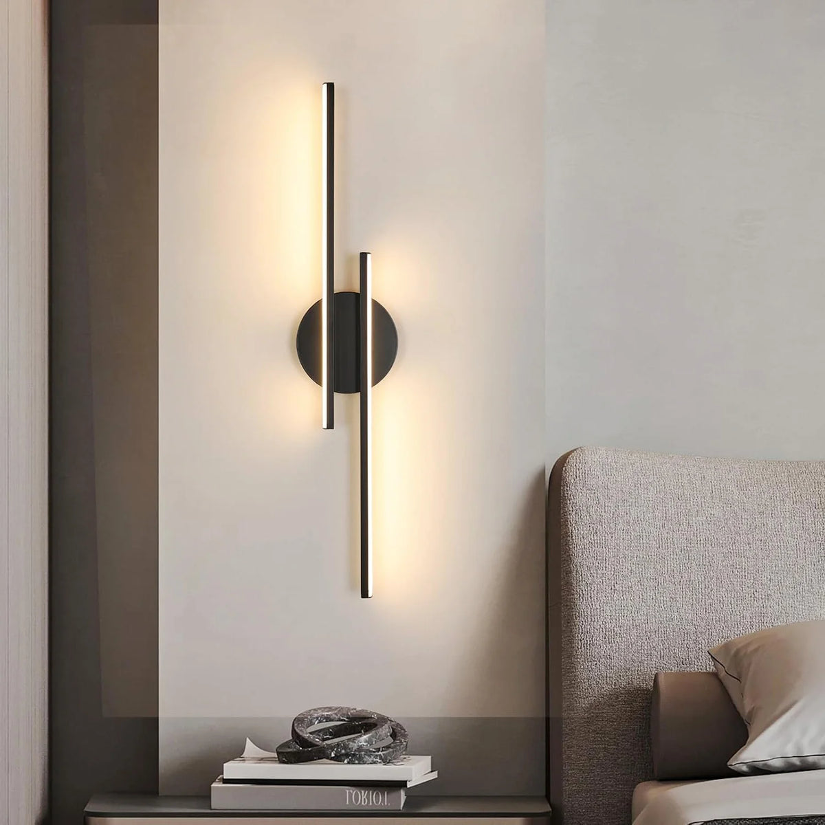 Wall Sconce Richard above a bedside