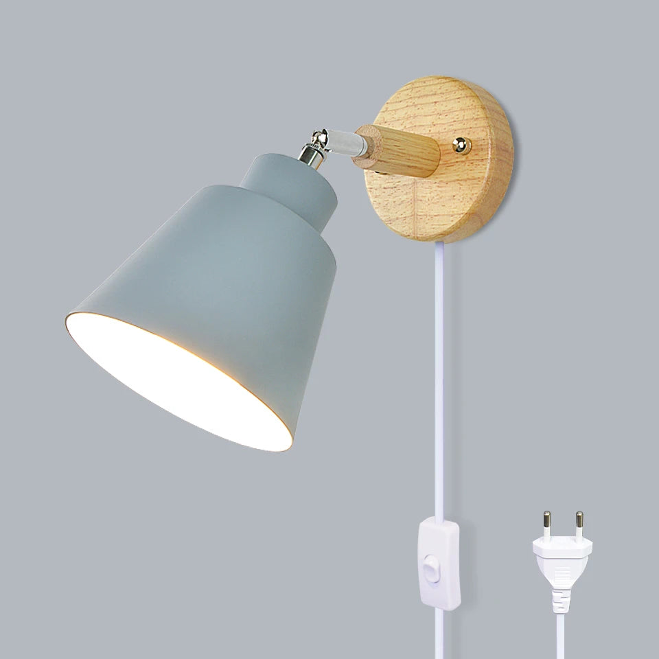 Wall Lamp Samuel with wooden mount grey shade close-up