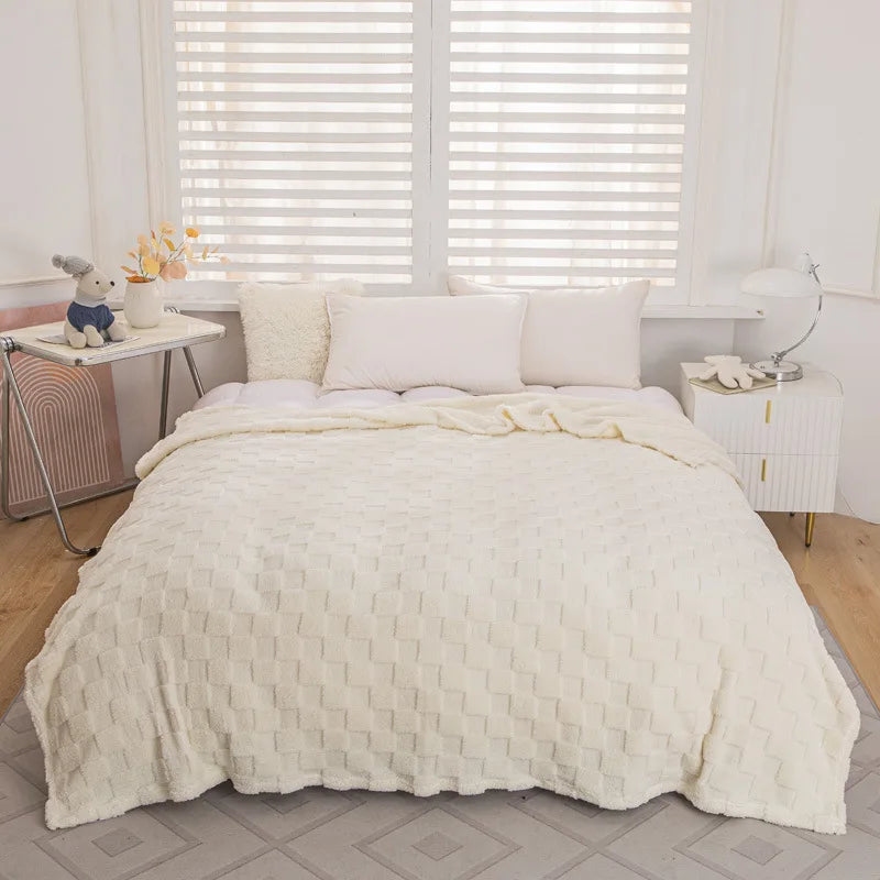 Throw Blanket Sabína in cream on a bed
