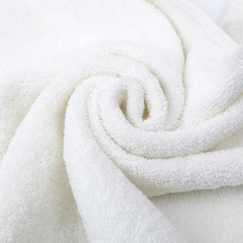 Close-up of the soft white cotton terry of Hand Towel Set Miroslava