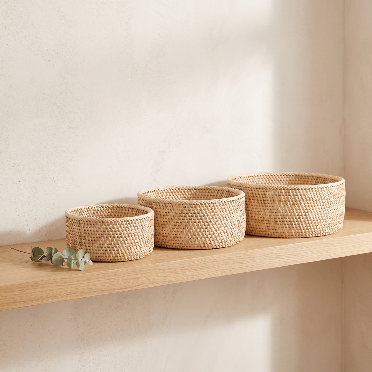 Wicker Basket Bruno in Small, Medium, and Large sizes arranged on a shelf